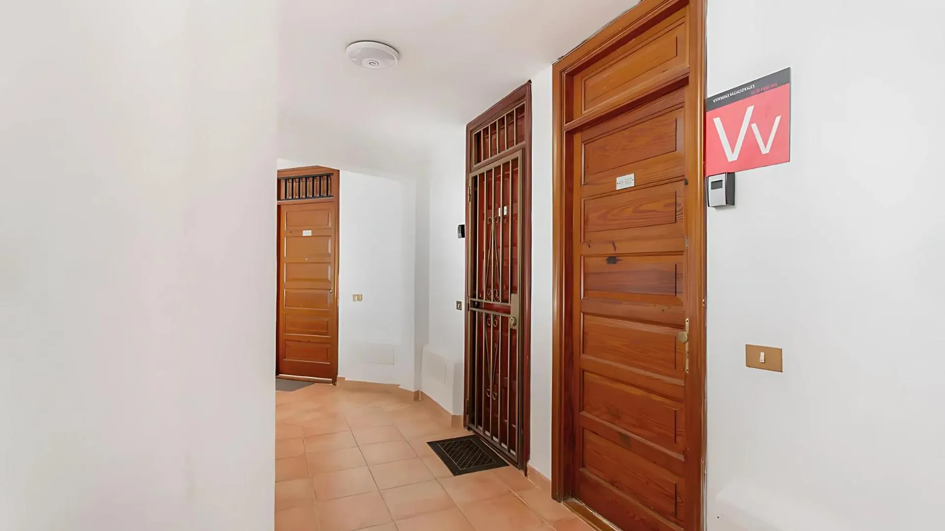 Sunny Escape, Parque Santiago 2 Apartment Arona